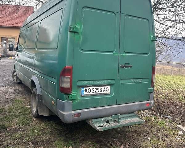 Зеленый Мерседес Sprinter, объемом двигателя 2.2 л и пробегом 600 тыс. км за 6000 $, фото 5 на Automoto.ua