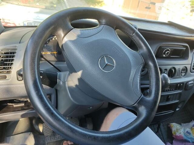 Зеленый Мерседес Sprinter, объемом двигателя 2.7 л и пробегом 6 тыс. км за 17000 $, фото 5 на Automoto.ua