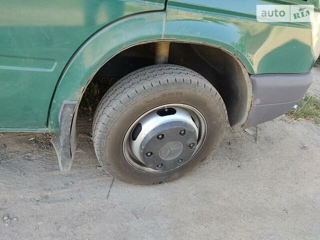 Зеленый Мерседес Sprinter, объемом двигателя 2.7 л и пробегом 6 тыс. км за 17000 $, фото 17 на Automoto.ua