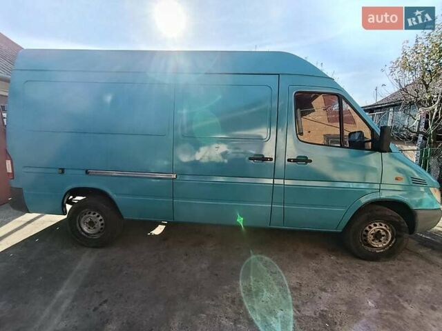 Зелений Мерседес Sprinter, об'ємом двигуна 2.1 л та пробігом 466 тис. км за 10500 $, фото 10 на Automoto.ua