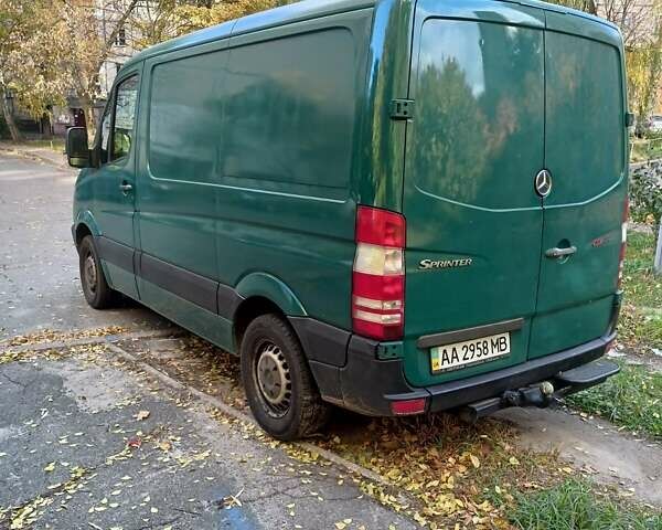 Зеленый Мерседес Sprinter, объемом двигателя 2.2 л и пробегом 287 тыс. км за 9700 $, фото 9 на Automoto.ua