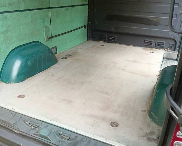 Зеленый Мерседес Sprinter, объемом двигателя 2.2 л и пробегом 287 тыс. км за 9700 $, фото 1 на Automoto.ua