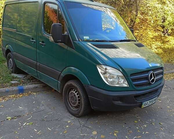 Зеленый Мерседес Sprinter, объемом двигателя 2.2 л и пробегом 287 тыс. км за 9700 $, фото 8 на Automoto.ua