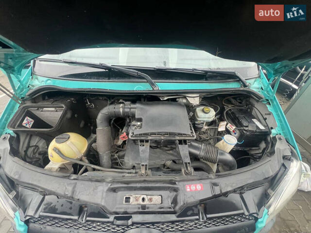 Зелений Мерседес Sprinter, об'ємом двигуна 2.14 л та пробігом 209 тис. км за 15500 $, фото 8 на Automoto.ua