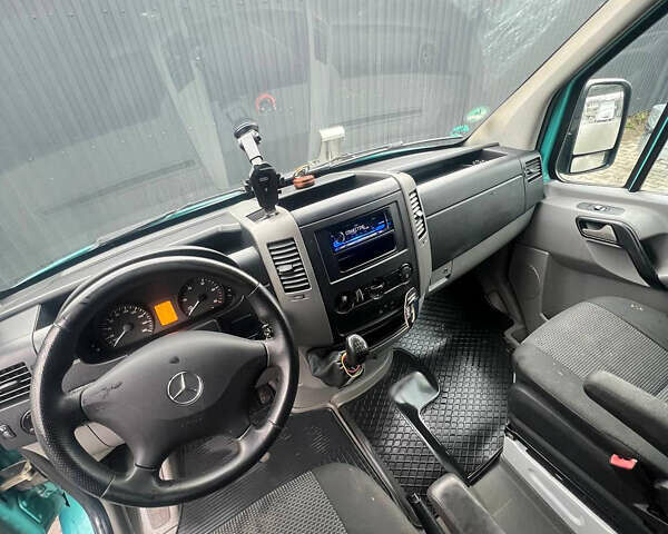 Зелений Мерседес Sprinter, об'ємом двигуна 2.14 л та пробігом 209 тис. км за 15500 $, фото 10 на Automoto.ua