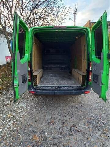 Зеленый Мерседес Sprinter, объемом двигателя 2.15 л и пробегом 320 тыс. км за 10500 $, фото 28 на Automoto.ua
