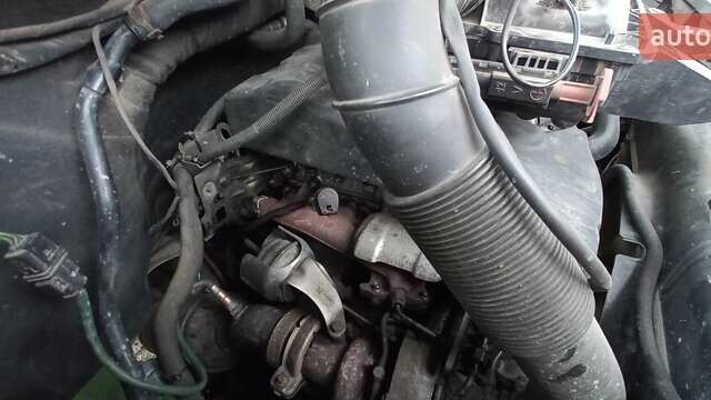 Зеленый Мерседес Sprinter, объемом двигателя 2.15 л и пробегом 320 тыс. км за 10500 $, фото 24 на Automoto.ua