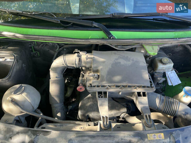 Зелений Мерседес Sprinter, об'ємом двигуна 2.14 л та пробігом 397 тис. км за 12300 $, фото 8 на Automoto.ua