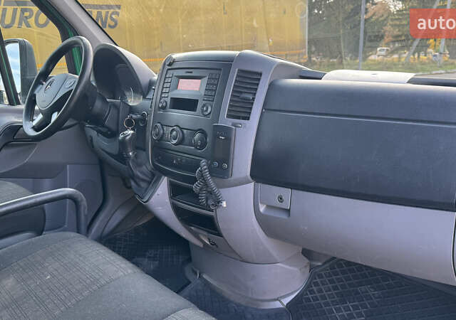 Мерседес Sprinter 2015 в Ровно на Automoto.ua Зеленый Мерседес Sprinter, объемом двигателя 0 л и пробегом 259 тыс. км за 17500 $, фото 18 на Automoto.ua