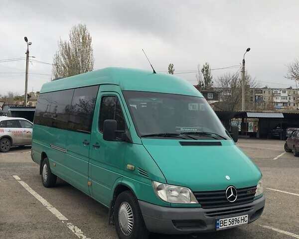 Зелений Мерседес Sprinter, об'ємом двигуна 2.15 л та пробігом 402 тис. км за 12500 $, фото 1 на Automoto.ua