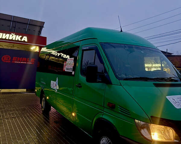 Зеленый Мерседес Sprinter, объемом двигателя 2.15 л и пробегом 578 тыс. км за 8999 $, фото 9 на Automoto.ua
