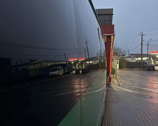 Зеленый Мерседес Sprinter, объемом двигателя 2.15 л и пробегом 578 тыс. км за 8999 $, фото 11 на Automoto.ua