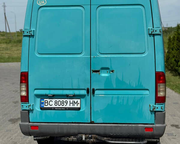 Зеленый Мерседес Sprinter, объемом двигателя 2.7 л и пробегом 550 тыс. км за 4300 $, фото 4 на Automoto.ua