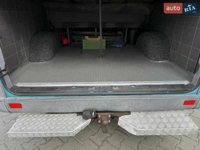 Зелений Мерседес Sprinter, об'ємом двигуна 2.2 л та пробігом 275 тис. км за 13500 $, фото 14 на Automoto.ua