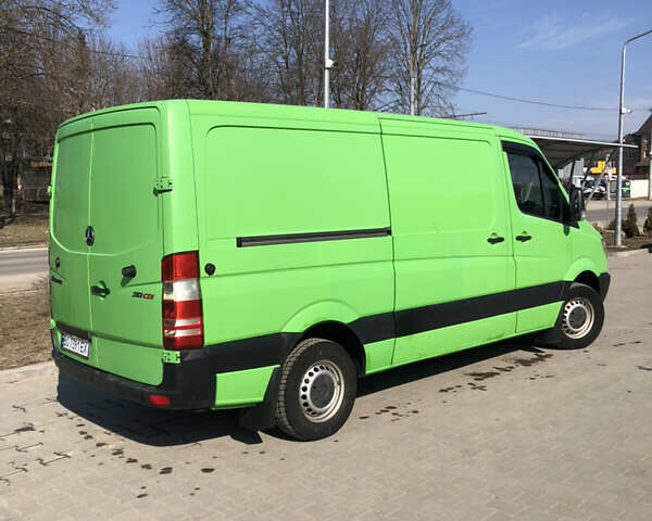 Зеленый Мерседес Sprinter, объемом двигателя 2.15 л и пробегом 430 тыс. км за 10200 $, фото 12 на Automoto.ua