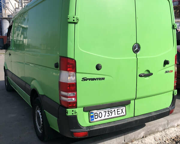 Зеленый Мерседес Sprinter, объемом двигателя 2.15 л и пробегом 430 тыс. км за 10200 $, фото 6 на Automoto.ua