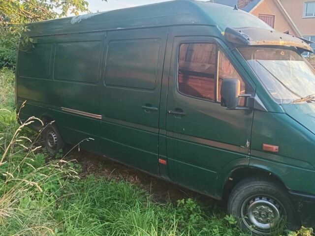 Зеленый Мерседес Sprinter, объемом двигателя 2 л и пробегом 340 тыс. км за 2950 $, фото 5 на Automoto.ua