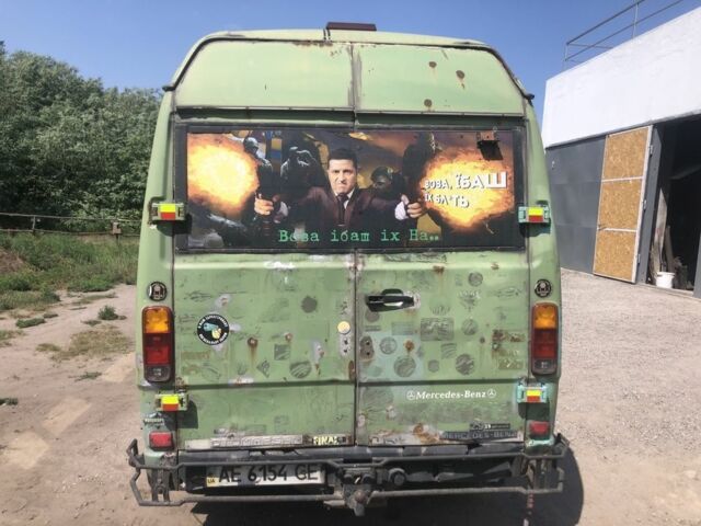 Зеленый Мерседес Sprinter, объемом двигателя 2.9 л и пробегом 714 тыс. км за 2500 $, фото 3 на Automoto.ua