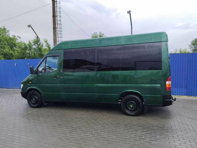 Зеленый Мерседес Sprinter, объемом двигателя 2.9 л и пробегом 484 тыс. км за 6700 $, фото 2 на Automoto.ua