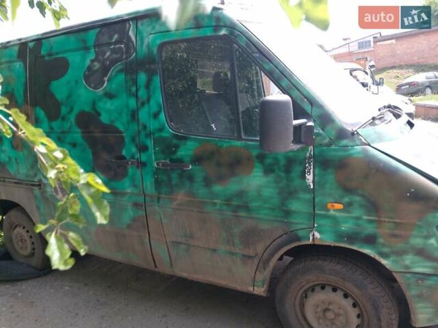 Зеленый Мерседес Sprinter, объемом двигателя 0 л и пробегом 300 тыс. км за 1500 $, фото 6 на Automoto.ua