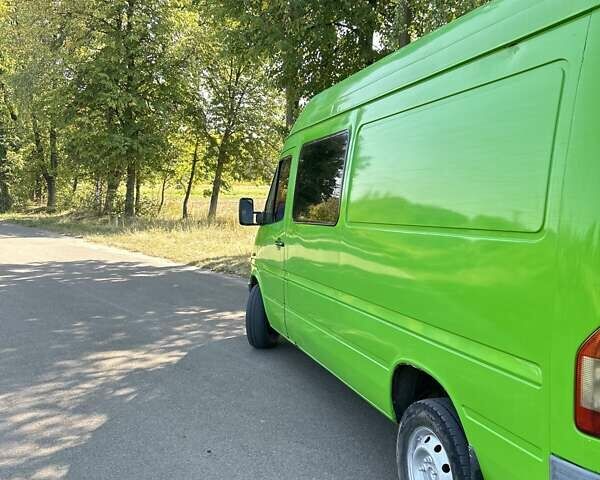 Зелений Мерседес Sprinter, об'ємом двигуна 2.87 л та пробігом 643 тис. км за 5500 $, фото 2 на Automoto.ua