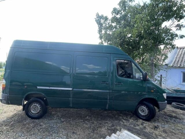 Зеленый Мерседес Sprinter, объемом двигателя 2.9 л и пробегом 7 тыс. км за 5200 $, фото 2 на Automoto.ua