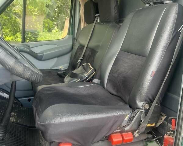 Зелений Мерседес Sprinter, об'ємом двигуна 2.87 л та пробігом 512 тис. км за 9900 $, фото 7 на Automoto.ua