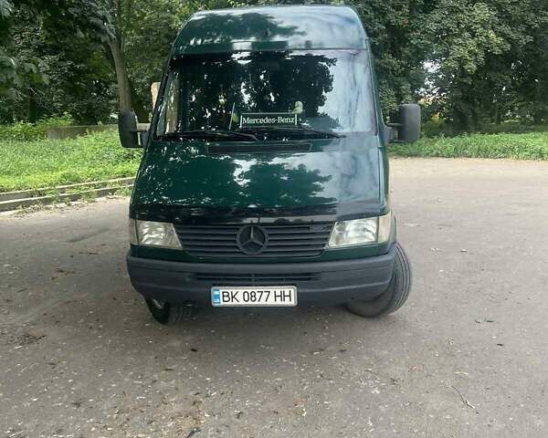 Зелений Мерседес Sprinter, об'ємом двигуна 2.87 л та пробігом 512 тис. км за 9900 $, фото 14 на Automoto.ua