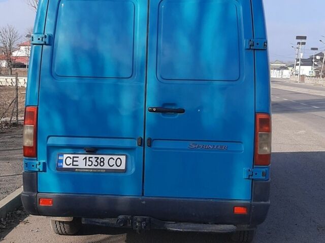 Зеленый Мерседес Sprinter, объемом двигателя 2.1 л и пробегом 600 тыс. км за 9424 $, фото 1 на Automoto.ua