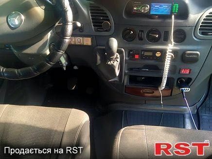 Зелений Мерседес Sprinter, об'ємом двигуна 2.2 л та пробігом 1 тис. км за 9000 $, фото 4 на Automoto.ua
