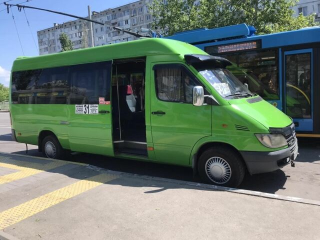 Мерседес Sprinter 2000 в Николаеве на Automoto.ua Зеленый Мерседес Sprinter, объемом двигателя 2.2 л и пробегом 100 тыс. км за 9000 $, фото 2 на Automoto.ua