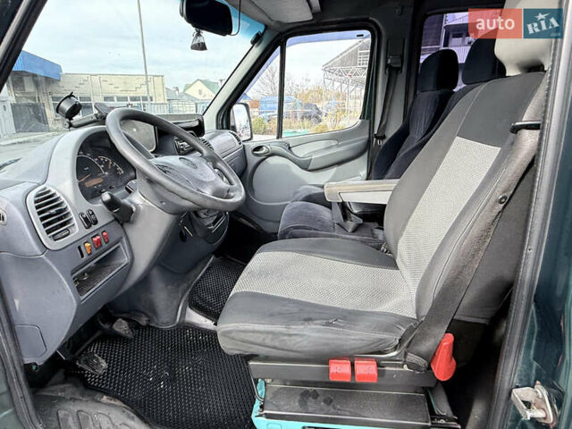 Зелений Мерседес Sprinter, об'ємом двигуна 2.69 л та пробігом 720 тис. км за 7600 $, фото 19 на Automoto.ua
