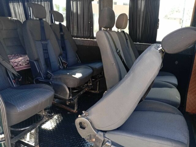 Зеленый Мерседес Sprinter, объемом двигателя 2.1 л и пробегом 560 тыс. км за 6900 $, фото 7 на Automoto.ua