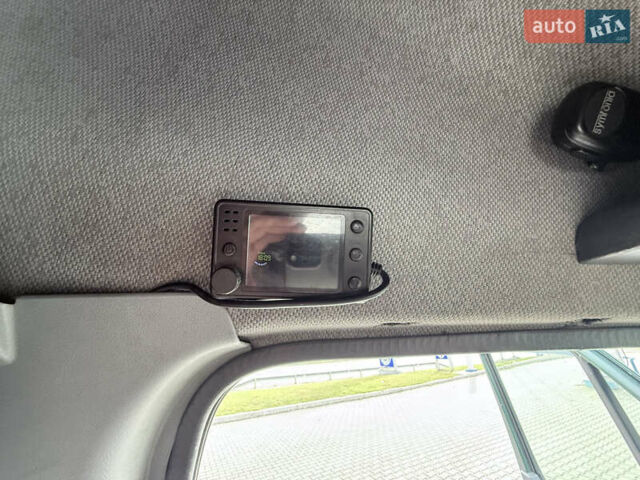 Зелений Мерседес Sprinter, об'ємом двигуна 2.69 л та пробігом 720 тис. км за 7600 $, фото 25 на Automoto.ua