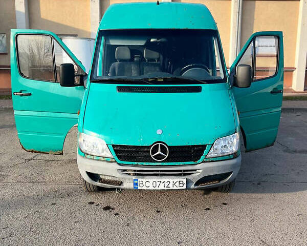 Зеленый Мерседес Sprinter, объемом двигателя 2.2 л и пробегом 737 тыс. км за 6499 $, фото 4 на Automoto.ua