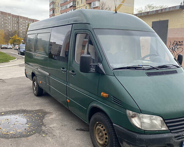Мерседес Sprinter 2003 у Вараш (Кузнецовськ) на Automoto.ua Зелений Мерседес Sprinter, об'ємом двигуна 2.15 л та пробігом 673 тис. км за 6350 $, фото 1 на Automoto.ua