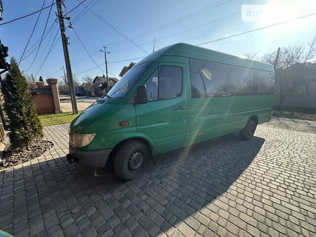 Зеленый Мерседес Sprinter, объемом двигателя 0 л и пробегом 450 тыс. км за 6500 $, фото 4 на Automoto.ua