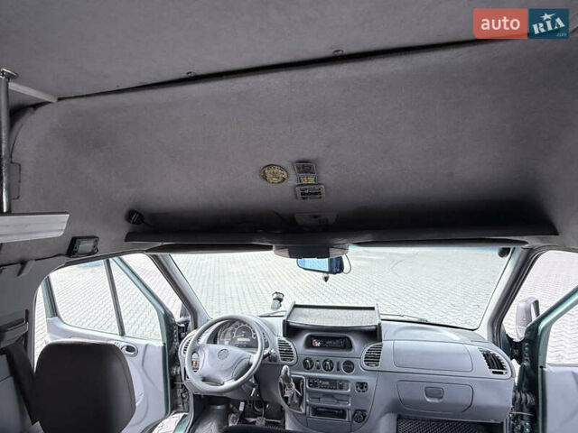 Зелений Мерседес Sprinter, об'ємом двигуна 2.69 л та пробігом 720 тис. км за 7600 $, фото 32 на Automoto.ua