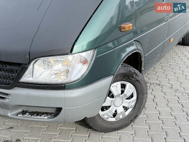 Зелений Мерседес Sprinter, об'ємом двигуна 2.69 л та пробігом 720 тис. км за 7600 $, фото 2 на Automoto.ua