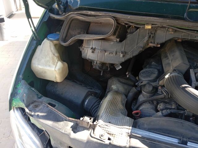 Зеленый Мерседес Sprinter, объемом двигателя 2.1 л и пробегом 560 тыс. км за 6900 $, фото 14 на Automoto.ua