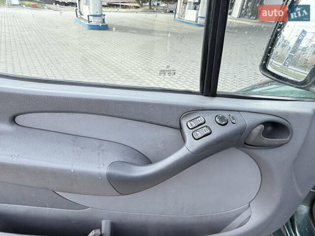 Зелений Мерседес Sprinter, об'ємом двигуна 2.69 л та пробігом 720 тис. км за 7600 $, фото 18 на Automoto.ua