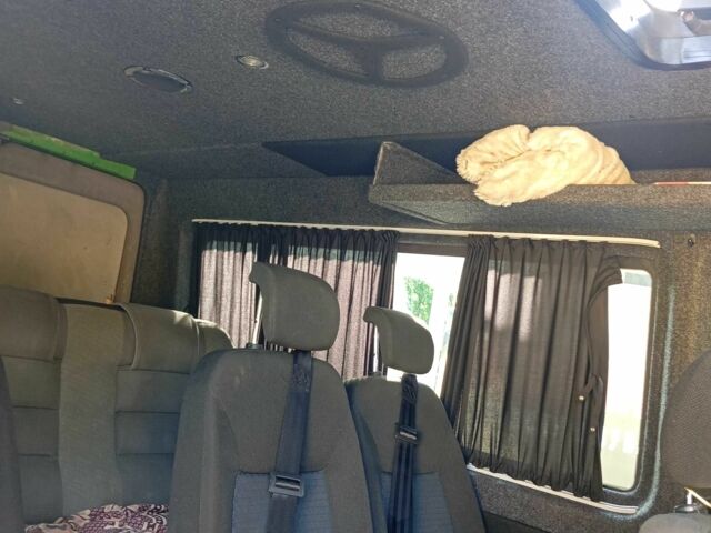 Зеленый Мерседес Sprinter, объемом двигателя 2.1 л и пробегом 560 тыс. км за 6900 $, фото 9 на Automoto.ua