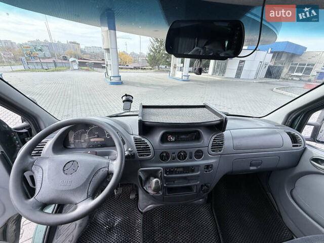 Зелений Мерседес Sprinter, об'ємом двигуна 2.69 л та пробігом 720 тис. км за 7600 $, фото 21 на Automoto.ua