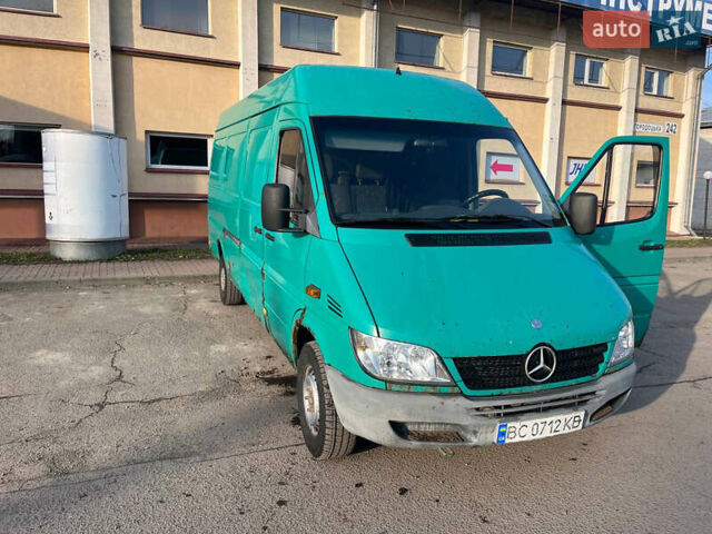 Зеленый Мерседес Sprinter, объемом двигателя 2.2 л и пробегом 737 тыс. км за 6499 $, фото 2 на Automoto.ua