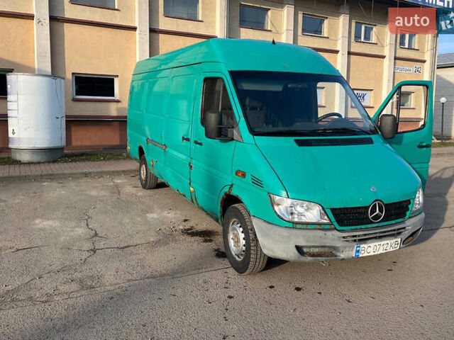 Зеленый Мерседес Sprinter, объемом двигателя 2.2 л и пробегом 737 тыс. км за 6499 $, фото 6 на Automoto.ua
