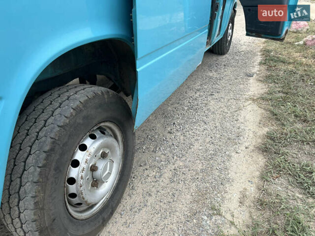 Зеленый Мерседес Sprinter, объемом двигателя 2.69 л и пробегом 400 тыс. км за 7950 $, фото 12 на Automoto.ua