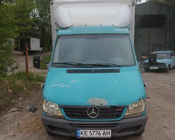 Зелений Мерседес Sprinter, об'ємом двигуна 2.69 л та пробігом 500 тис. км за 7500 $, фото 4 на Automoto.ua