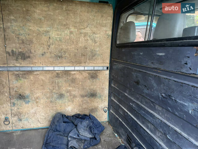 Зеленый Мерседес Sprinter, объемом двигателя 2.69 л и пробегом 400 тыс. км за 7950 $, фото 21 на Automoto.ua