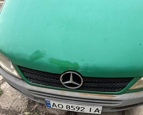 Мерседес Sprinter 2004 у Тячеве на Automoto.ua Зелений Мерседес Sprinter, об'ємом двигуна 2.1 л та пробігом 450 тис. км за 10500 $, фото 8 на Automoto.ua