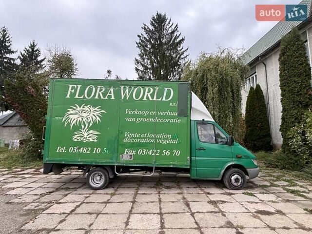 Мерседес Sprinter 2004 у Тячеве на Automoto.ua Зелений Мерседес Sprinter, об'ємом двигуна 2.1 л та пробігом 450 тис. км за 10500 $, фото 6 на Automoto.ua